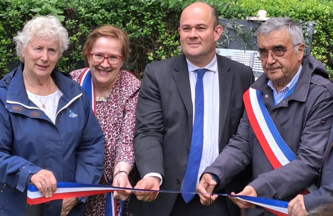 Cérémonie de lancement des travaux de rénovation énergétique de la copropriété des Pléïades aux Mureaux